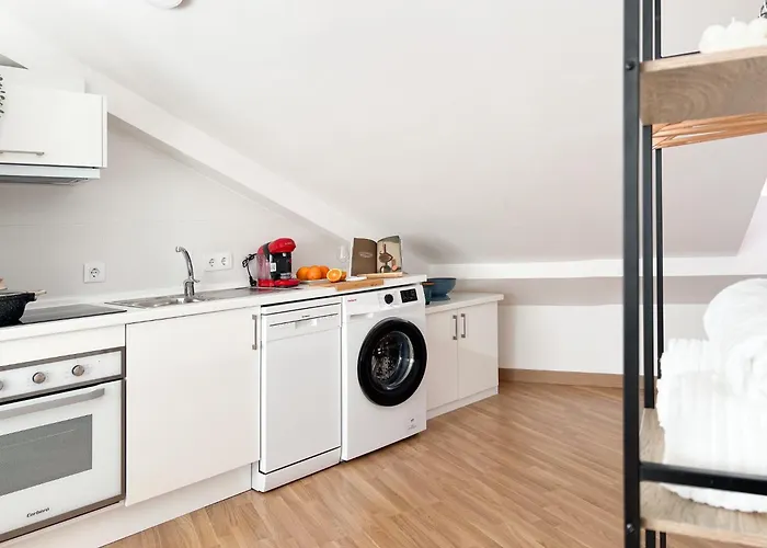 Tietarhomes 4b 나발모랄 데 라 마타